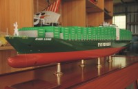 長榮L型8000TEU貨櫃輪1:500及1:200模型製作
